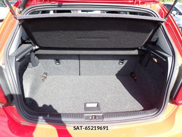 VolksWagen POLO 2015-06 7563087-20