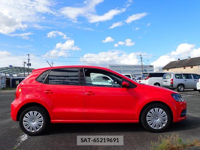 VolksWagen POLO 2015-06 7563087-4