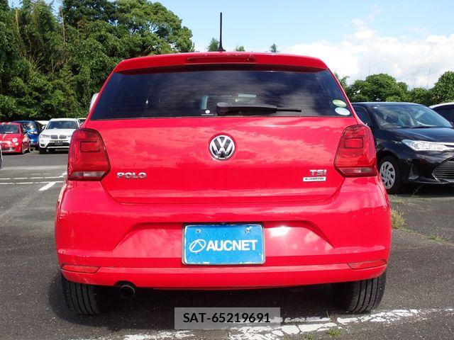 VolksWagen POLO 2015-06 7563087-5