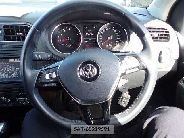 VolksWagen POLO 2015-06 7563087-7