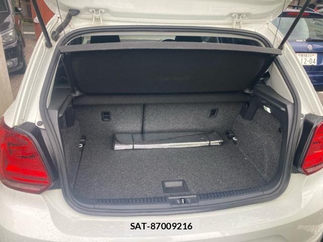 VolksWagen POLO 2016-10 7563089-7