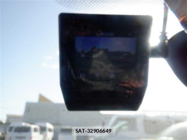 VolksWagen POLO 2011-06 7621340-7