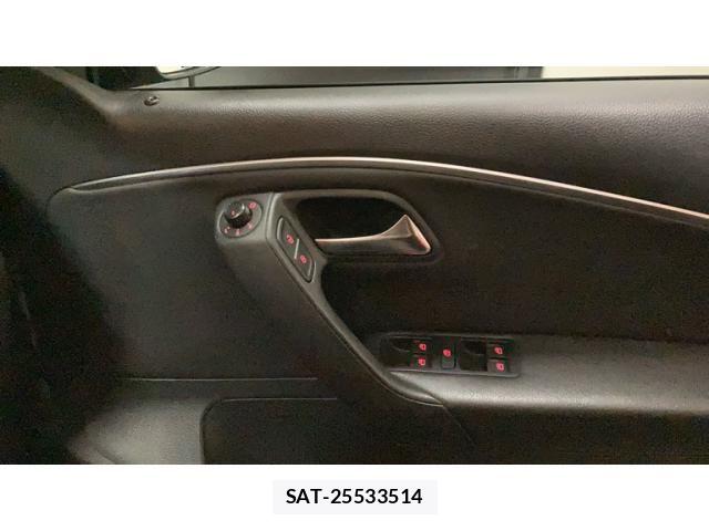 VolksWagen POLO 2017-08 7621346-19