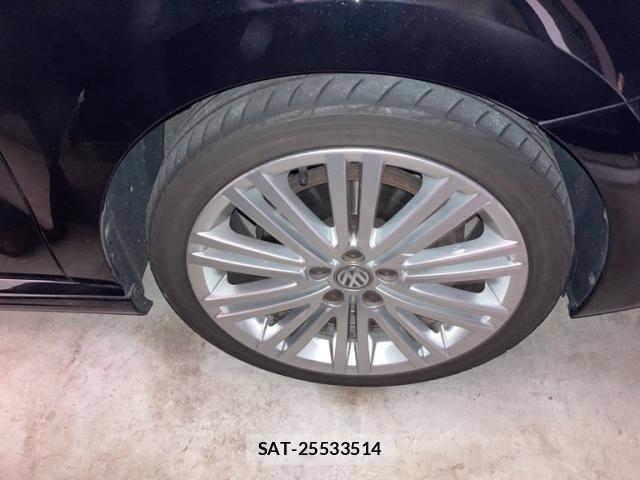 VolksWagen POLO 2017-08 7621346-7
