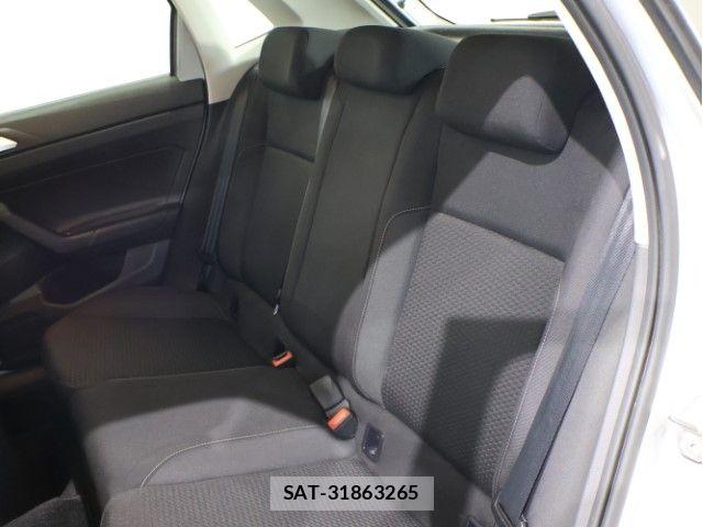 VolksWagen POLO 2019-10 7621343-4
