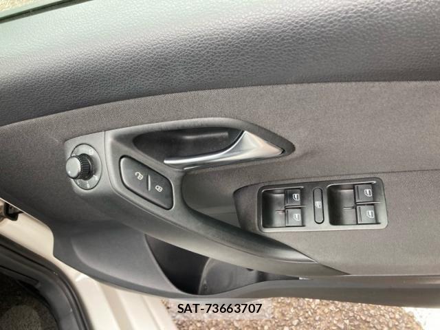 VolksWagen POLO 2011-04 7621349-12