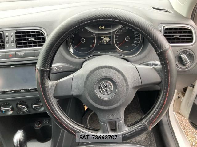 VolksWagen POLO 2011-04 7621349-14
