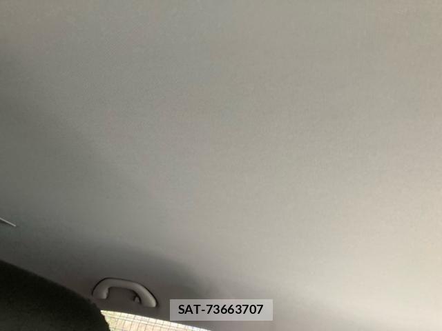 VolksWagen POLO 2011-04 7621349-15