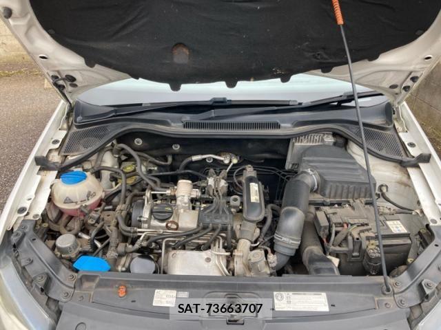 VolksWagen POLO 2011-04 7621349-19
