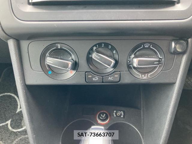 VolksWagen POLO 2011-04 7621349-22