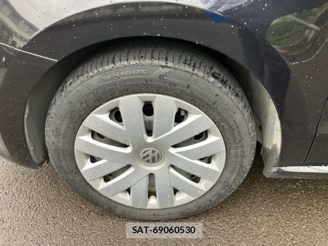 VolksWagen POLO 2013-08 7621348-9