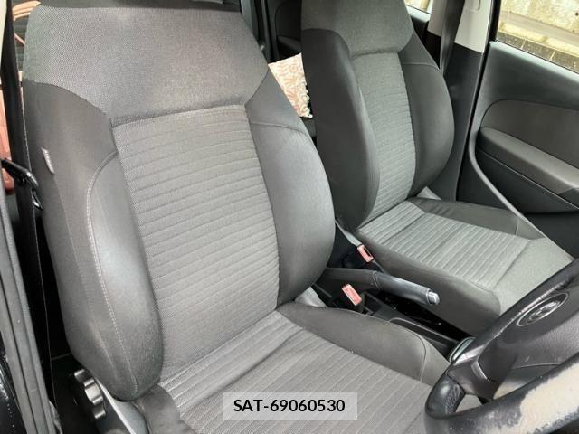 VolksWagen POLO 2013-08 7621348-11