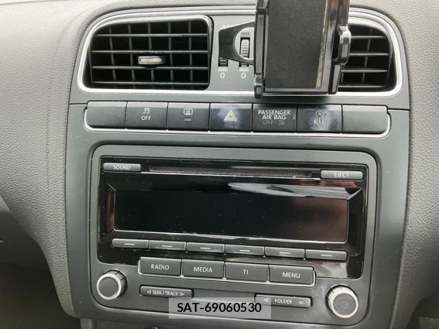 VolksWagen POLO 2013-08 7621348-21