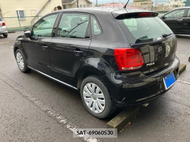 VolksWagen POLO 2013-08 7621348-4