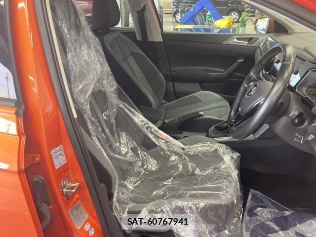 VolksWagen POLO 2018-03 7621347-11