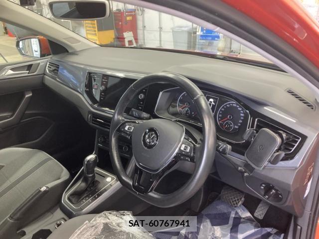 VolksWagen POLO 2018-03 7621347-13