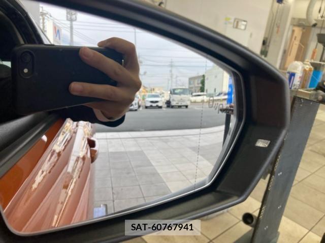 VolksWagen POLO 2018-03 7621347-23