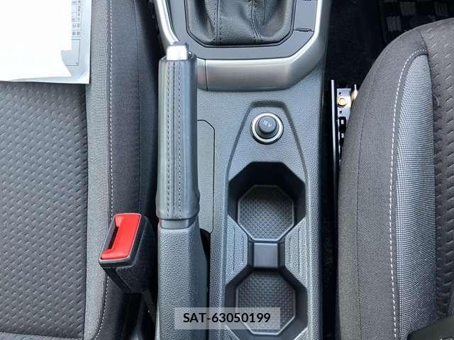 VolksWagen POLO 2024-05 7730730-24
