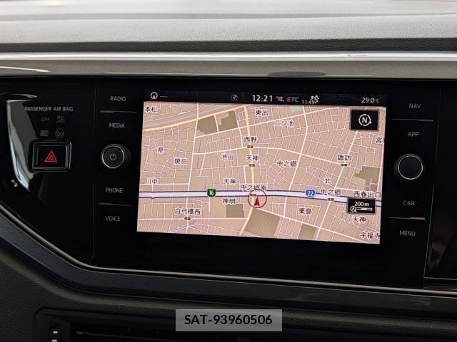 VolksWagen POLO 2018-04 7790514-14