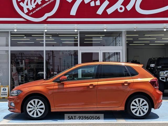 VolksWagen POLO 2018-04 7790514-4