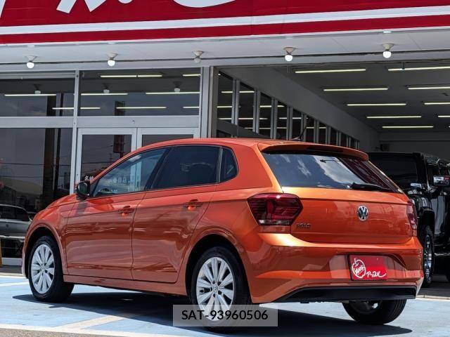 VolksWagen POLO 2018-04 7790514-8