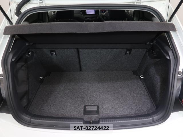 VolksWagen POLO 2021-08 7790518-18