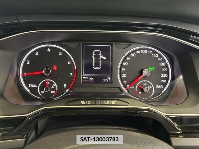 VolksWagen POLO 2018-07 7790516-13