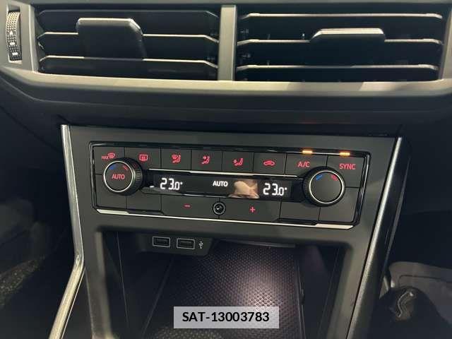 VolksWagen POLO 2018-07 7790516-17
