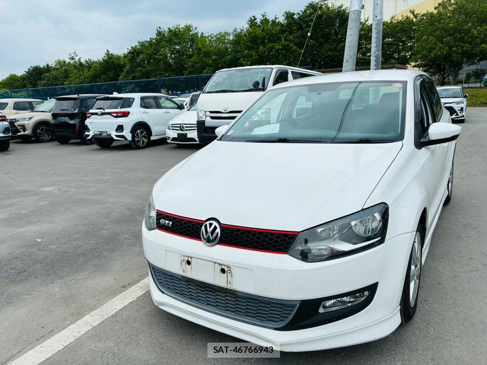 VolksWagen POLO 2010-06 7331200-0