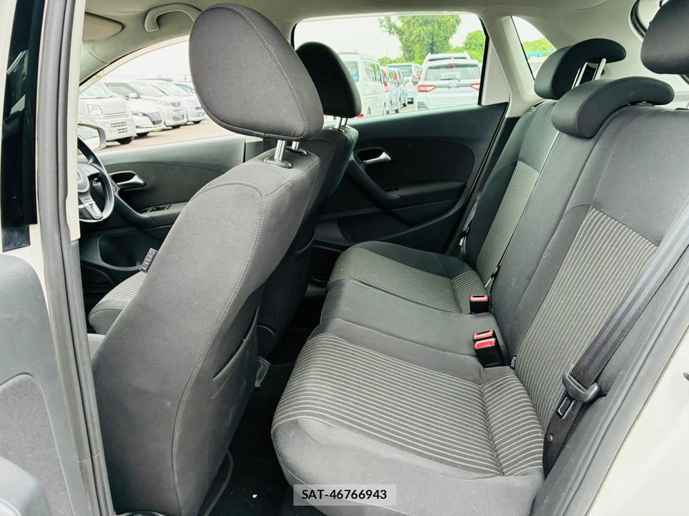 VolksWagen POLO 2010-06 7331200-9