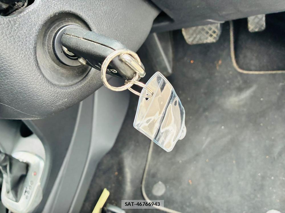 VolksWagen POLO 2010-06 7331200-16