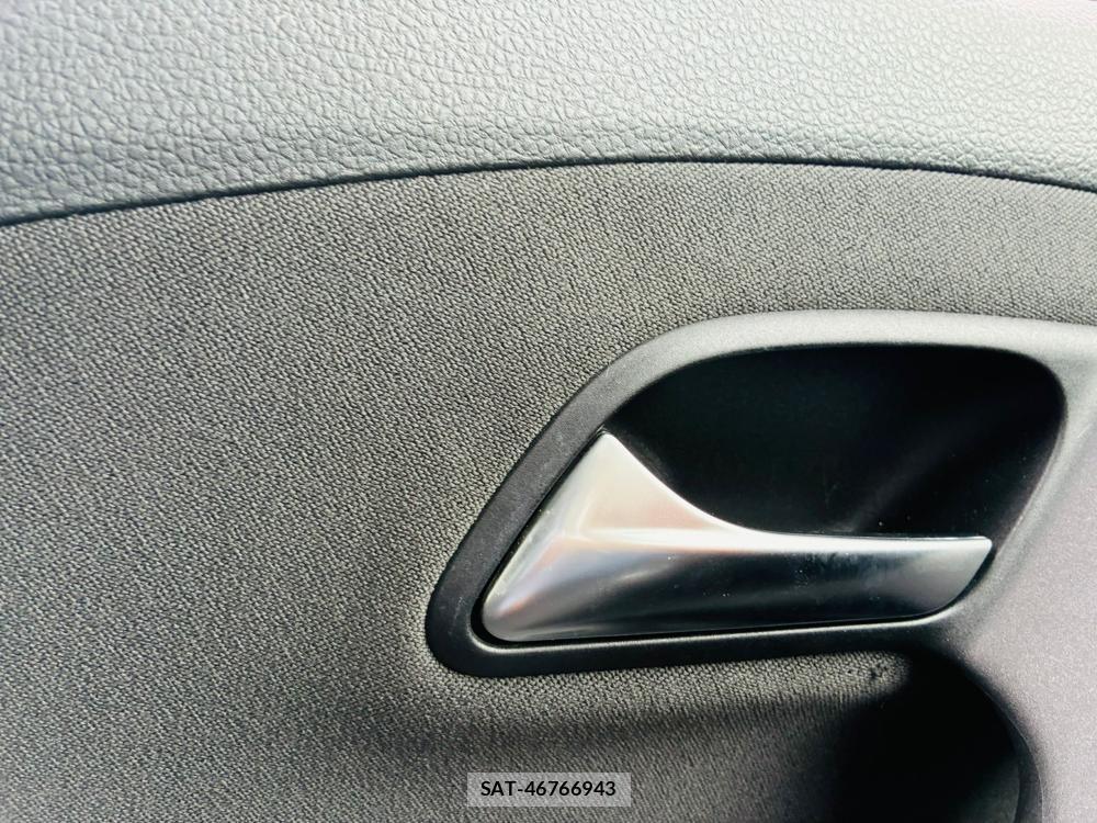 VolksWagen POLO 2010-06 7331200-22