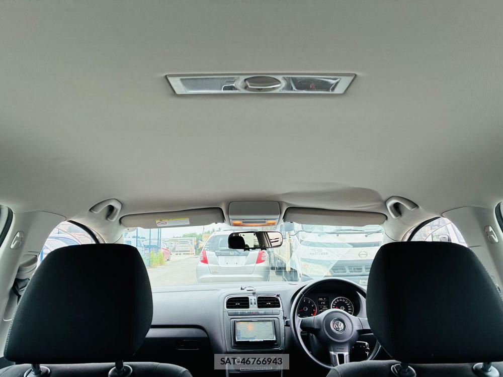 VolksWagen POLO 2010-06 7331200-24