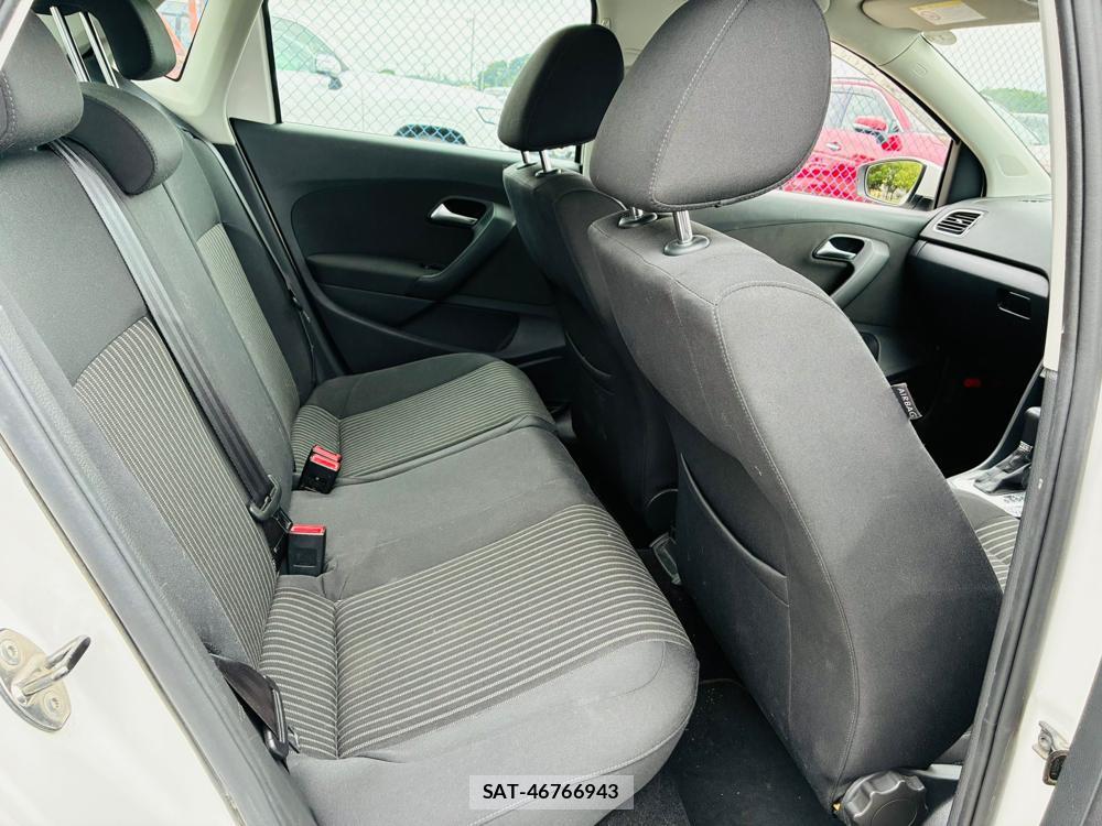 VolksWagen POLO 2010-06 7331200-8