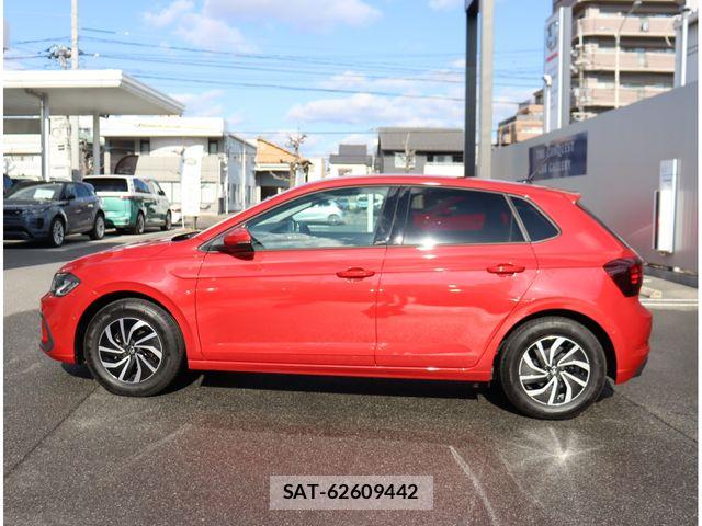 VolksWagen POLO 2025-03 7880508-2