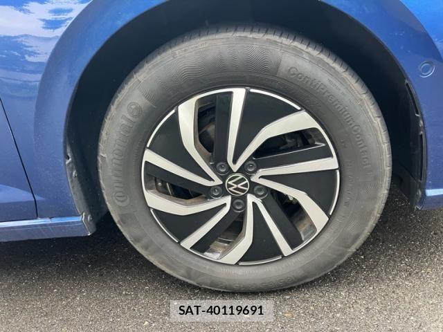 VolksWagen POLO 2022-09 7880509-4