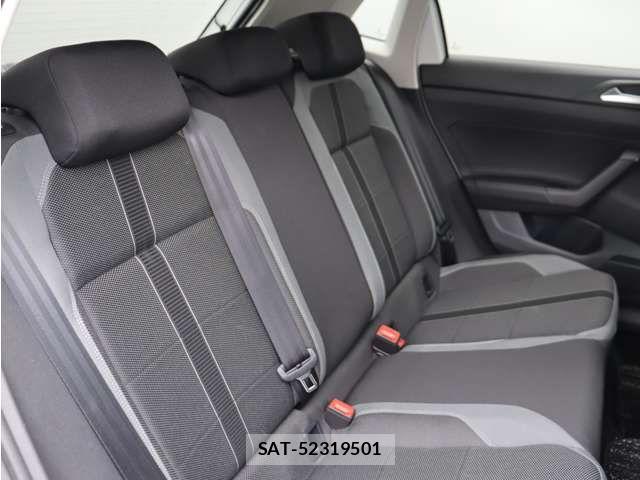 VolksWagen POLO 2019-10 7880510-12