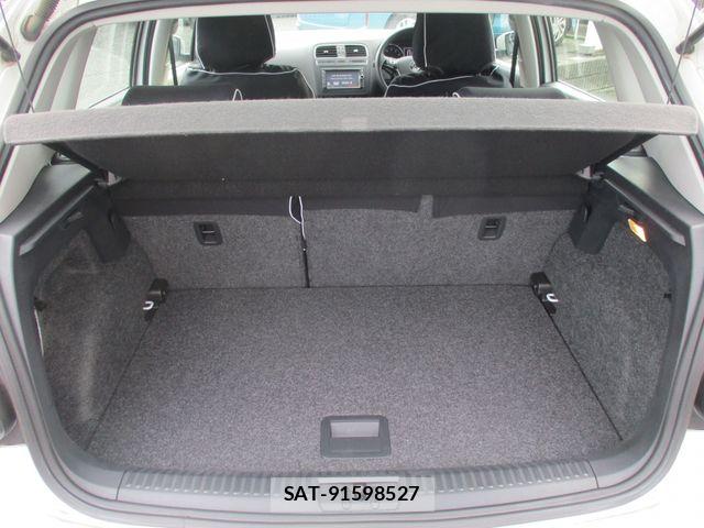 VolksWagen POLO 2015-09 7880514-11