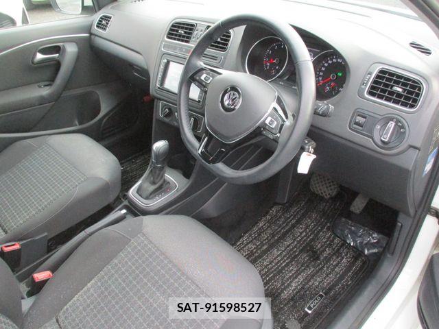 VolksWagen POLO 2015-09 7880514-12