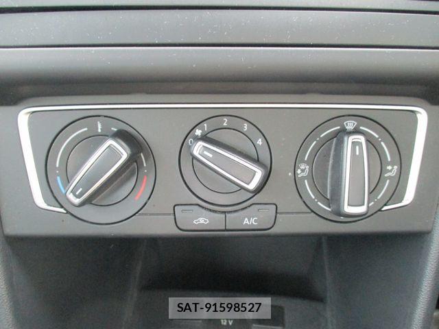 VolksWagen POLO 2015-09 7880514-17