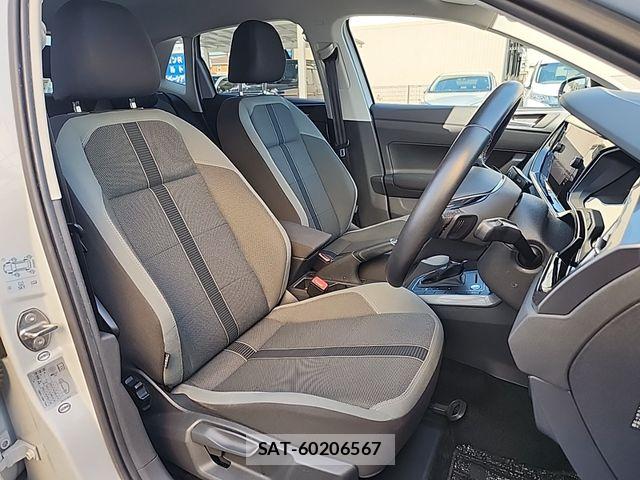 VolksWagen POLO 2018-07 7903631-11