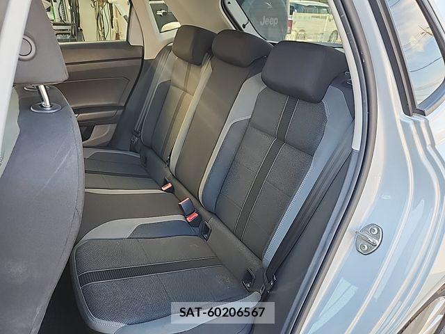 VolksWagen POLO 2018-07 7903631-26