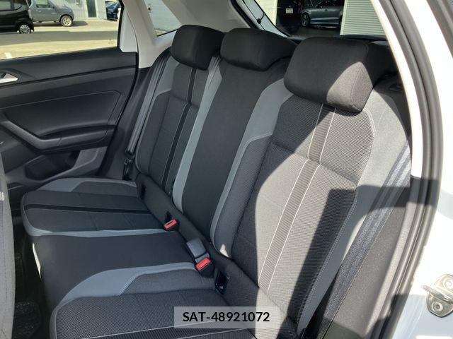 VolksWagen POLO 2021-10 7964399-10