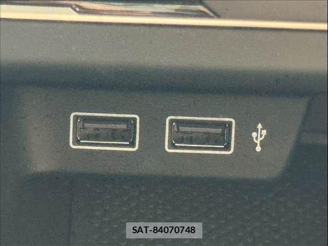 VolksWagen POLO 2018-05 7964398-9
