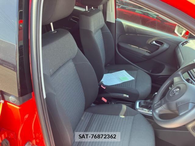 VolksWagen POLO 2011-10 7964401-11