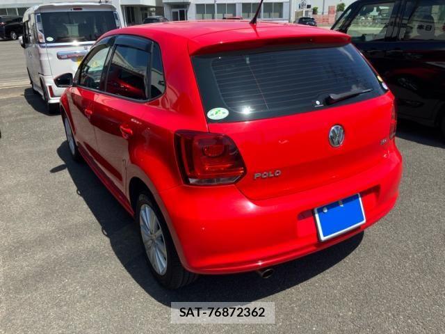 VolksWagen POLO 2011-10 7964401-7