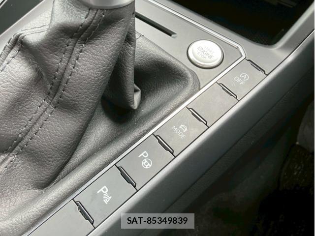 VolksWagen POLO 2023-03 7981574-17