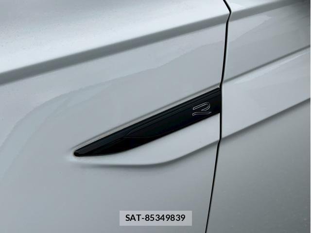 VolksWagen POLO 2023-03 7981574-18