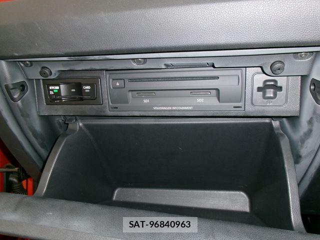 VolksWagen POLO 2019-08 7981575-25