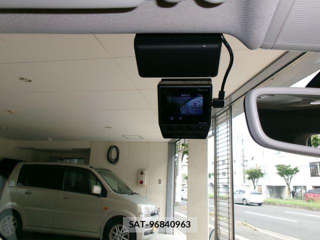 VolksWagen POLO 2019-08 7981575-26